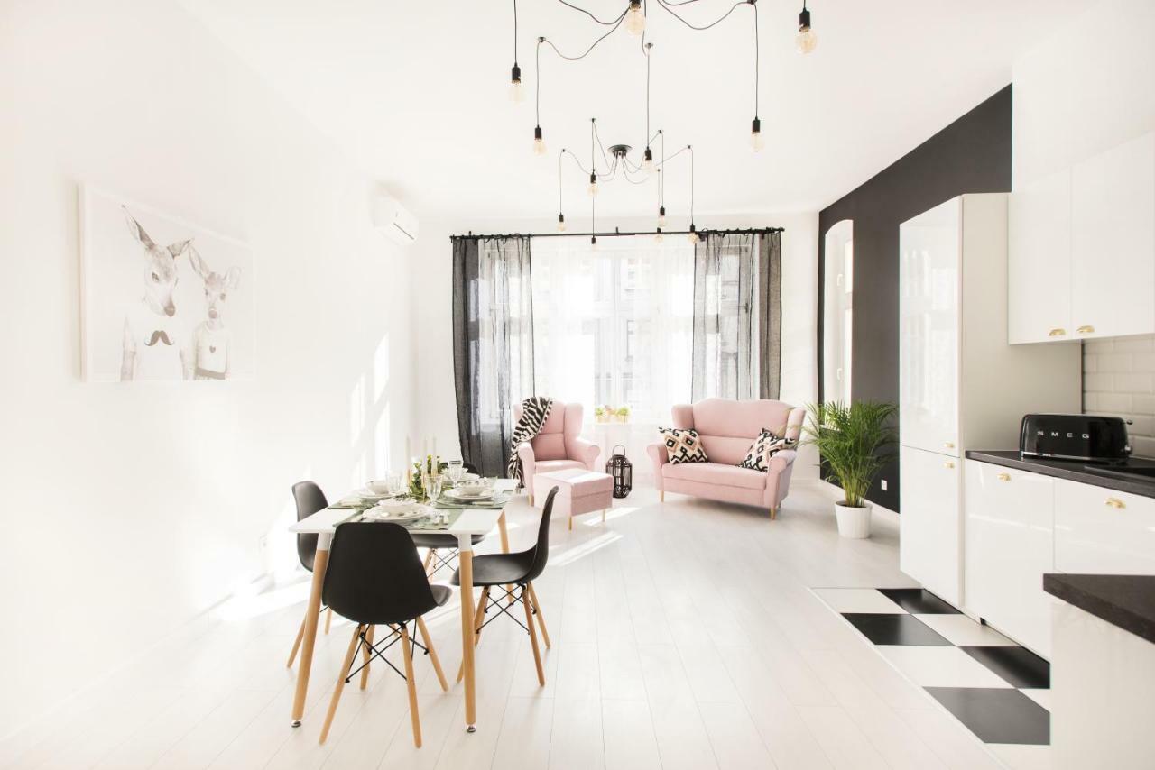 82m2 Delux 5 Apartment Legnica
